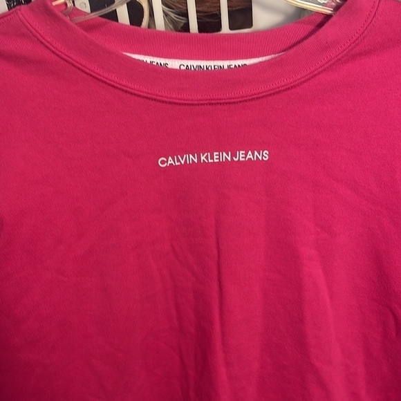 CALVIN Klein Pink Cropped‎ Sweatshirt - Picture 9 of 9